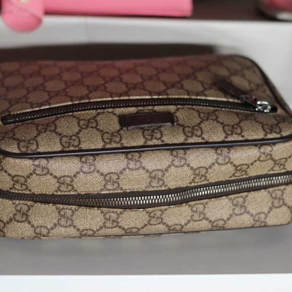 Authentic GUCCI Clutch Bag GG PVC Leather - Picture 7 of 13